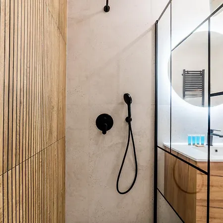 Apartament Rynek Jezycki Chic